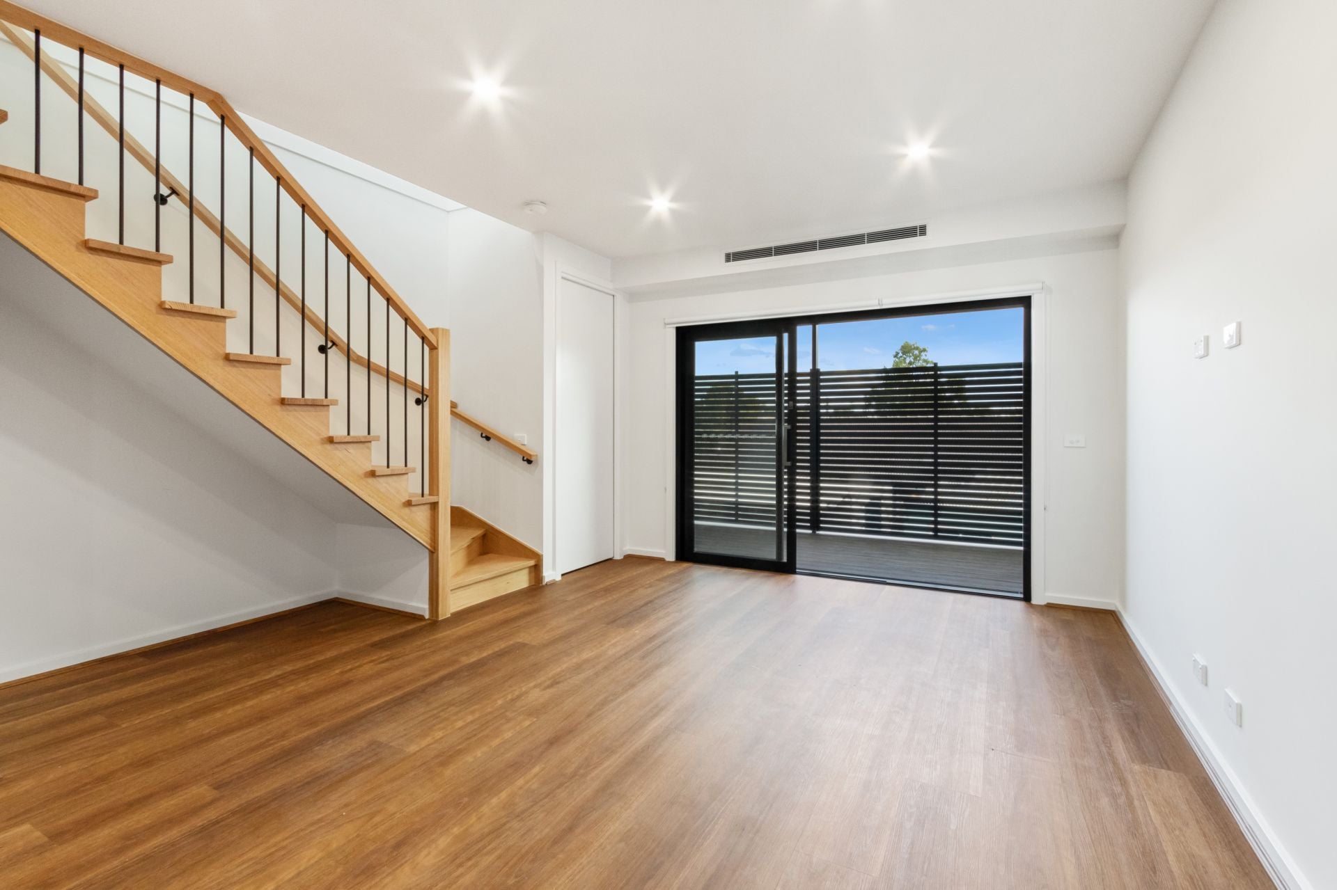 ARCHITECTURALLY DESIGNED RESIDENCES
