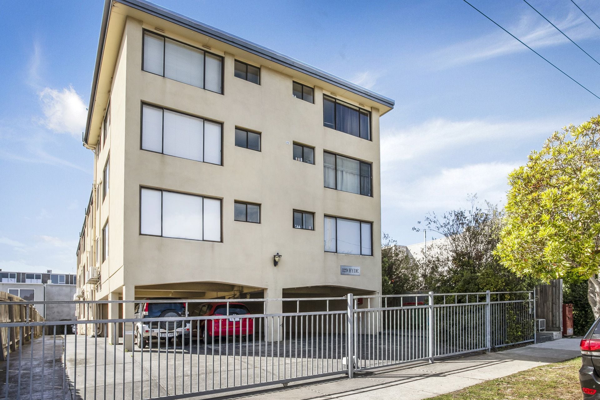 14/129 Hyde Street, Footscray - Thumbnail 2