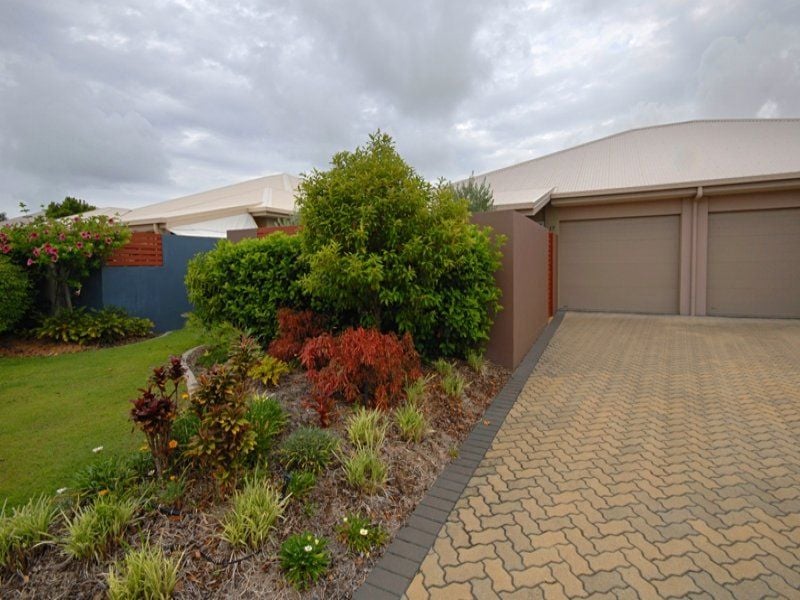 17/2 'Kawana Island Villas', Grand Parade KAWANA ISLAND QLD, Grand Parade Kawana Island - Thumbnail 8