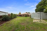 6 South Charles Court, Cranbourne VIC