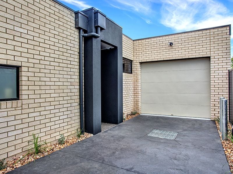 3/32 Cyclamen Avenue, Altona North - Thumbnail 2