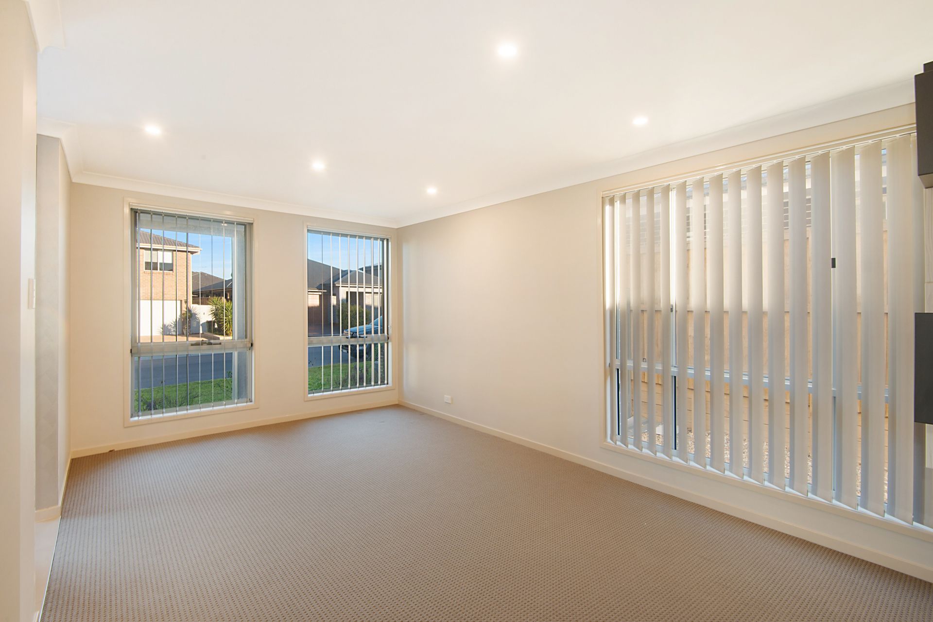 Colebee 41 Burringoa Crescent