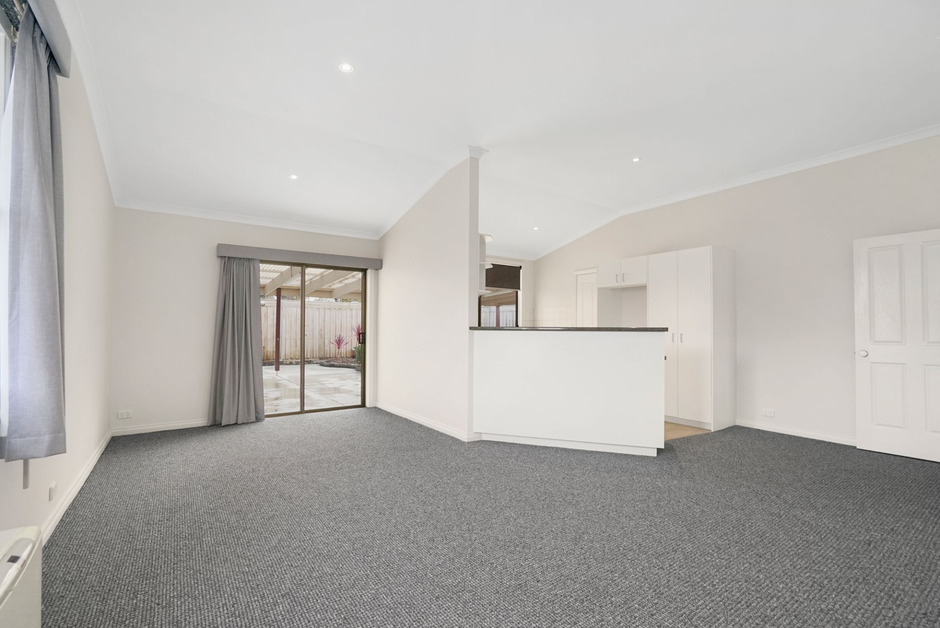 14 Campbells Crescent, Redan, Redan - Thumbnail 6