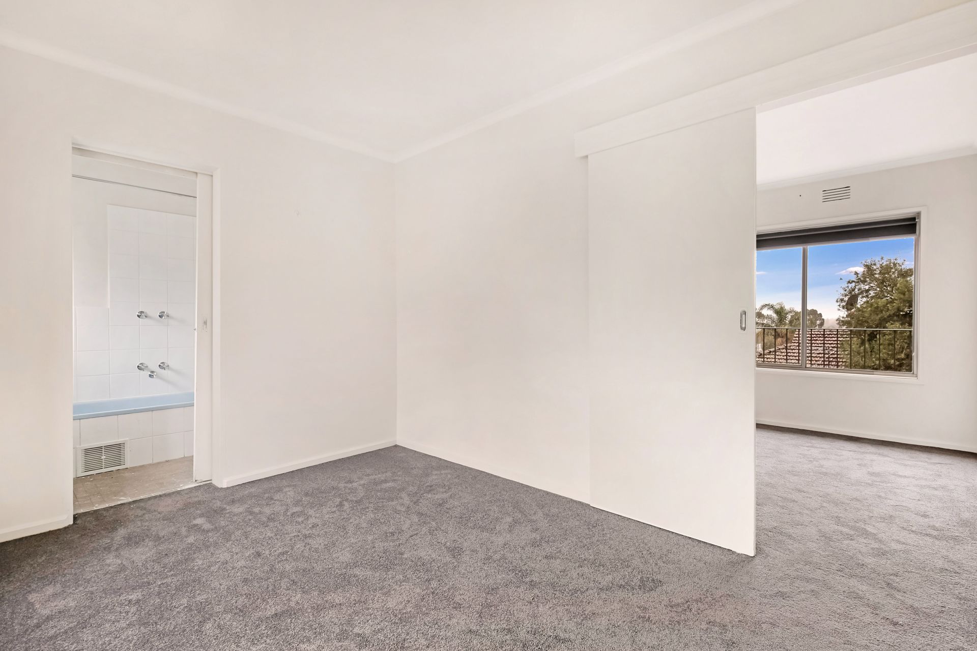 Cute Thornbury One Bed Unit!