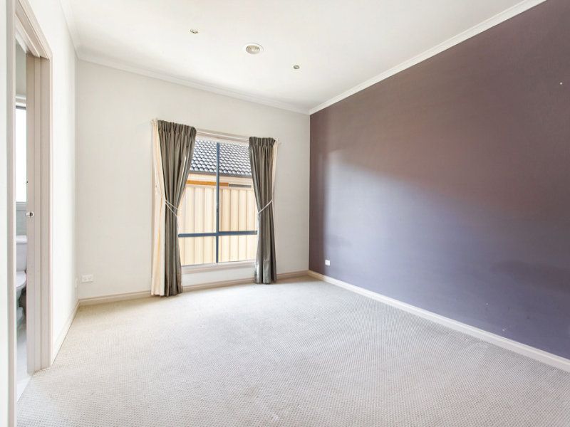 12 Palmer Avenue, Point Cook - Thumbnail 7