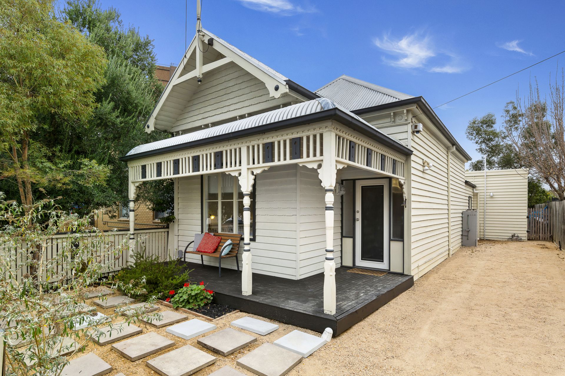 60 Macpherson Street, Footscray - Thumbnail 2