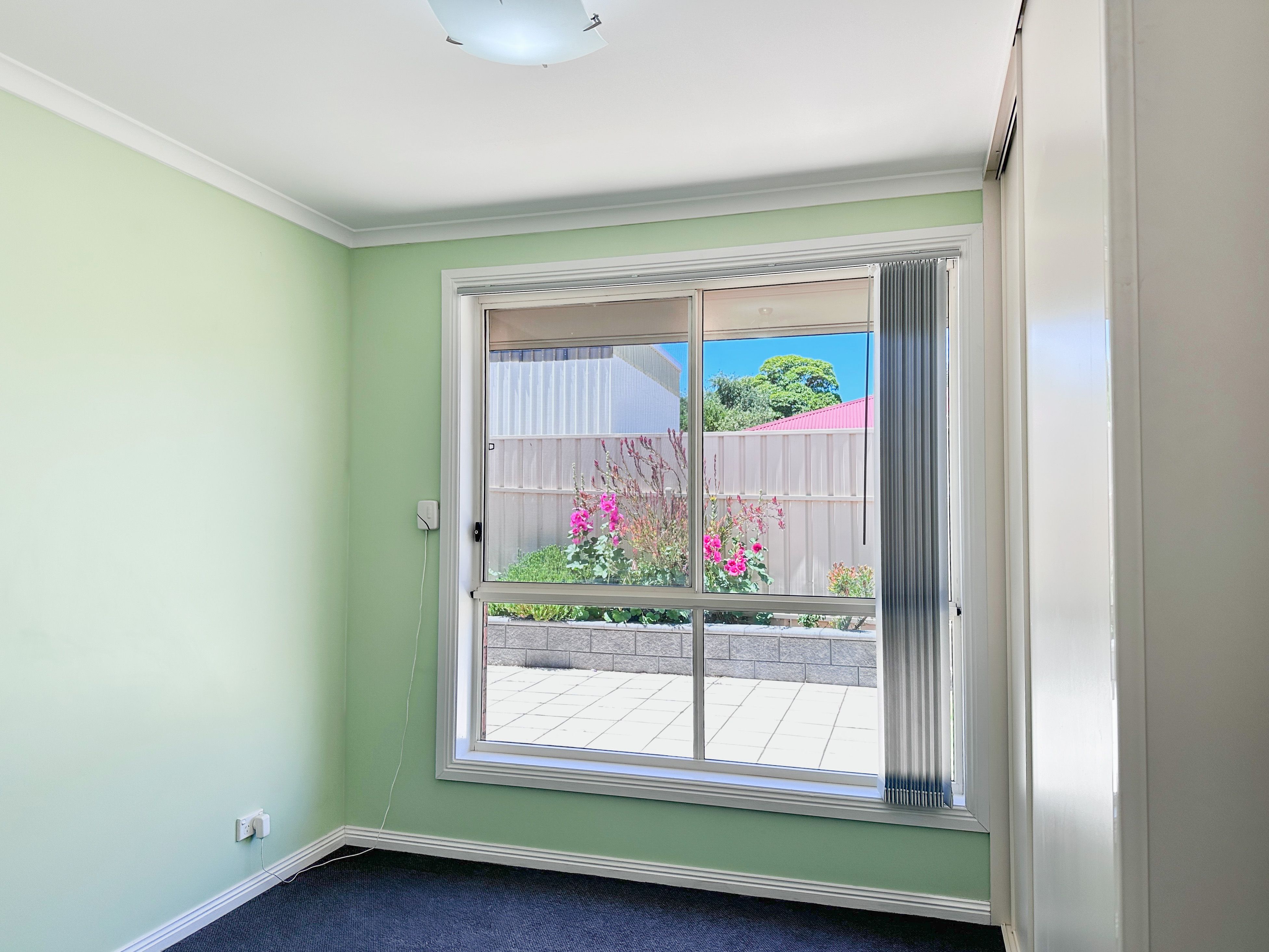 2/6 Booth Avenue Morphett Vale 5162