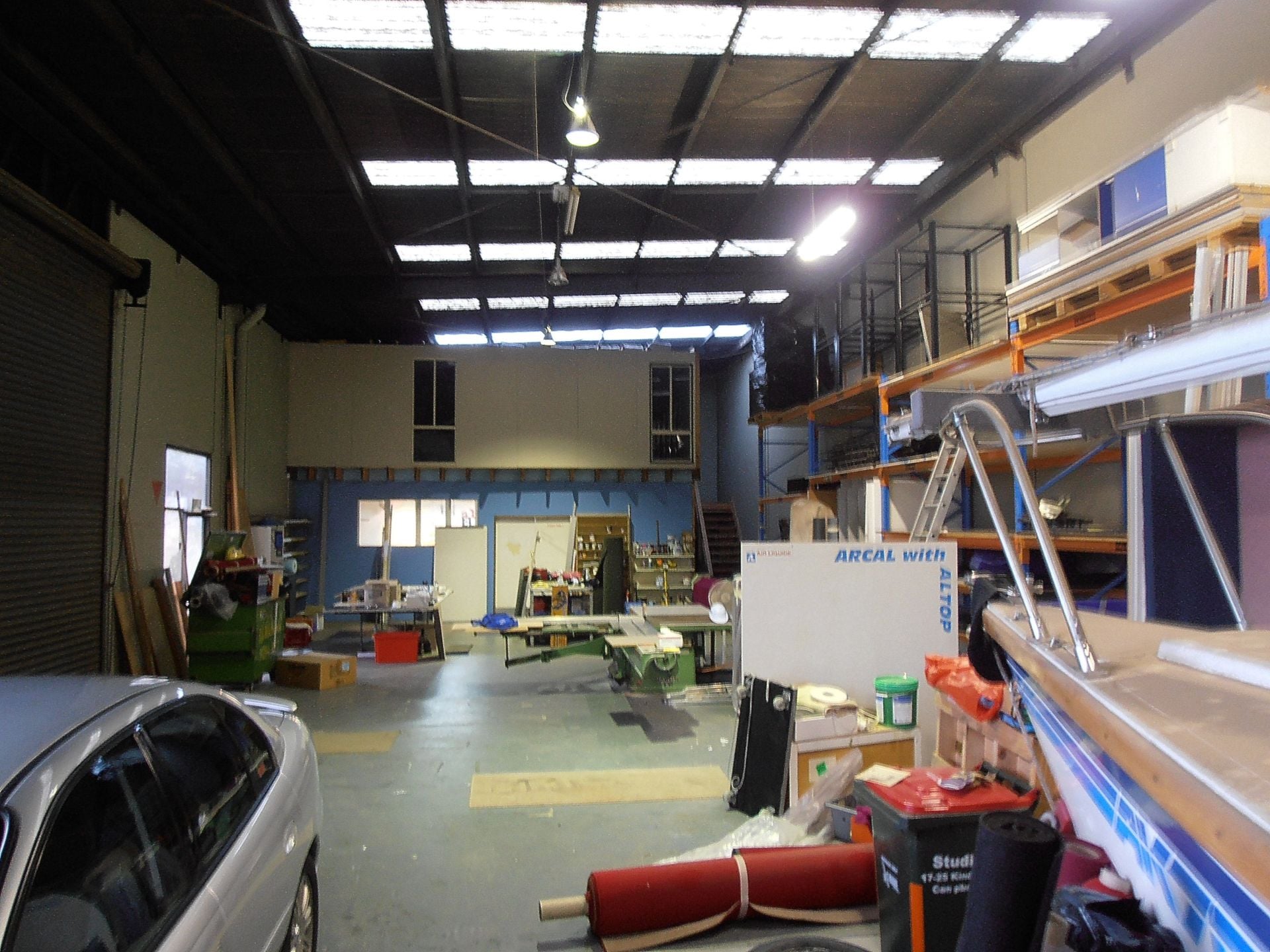CLEAN, WELL MAINTAINED FACTORY/WAREHOUSE
