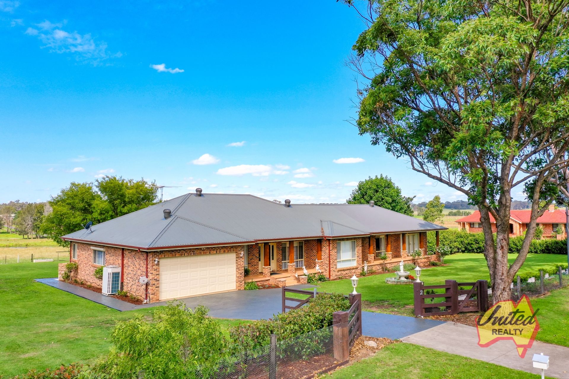 2 Sunnyside Drive, Ellis Lane United Realty