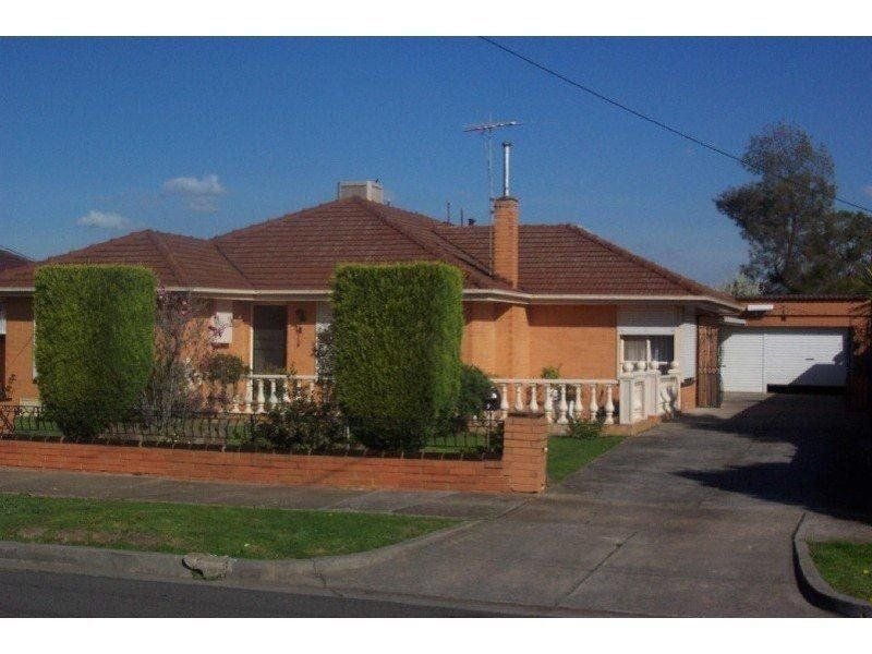 Plenty of Space in a Prime Location! *** Insp Sat 18th Aug @ 9am-9:15am  ***