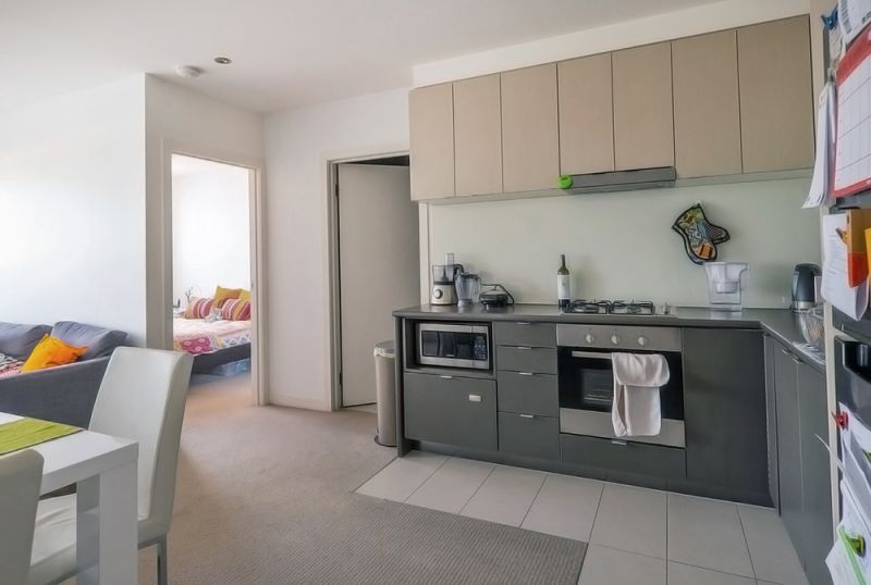 Level 5, 63-69 Bouverie Street, Carlton - Thumbnail 2