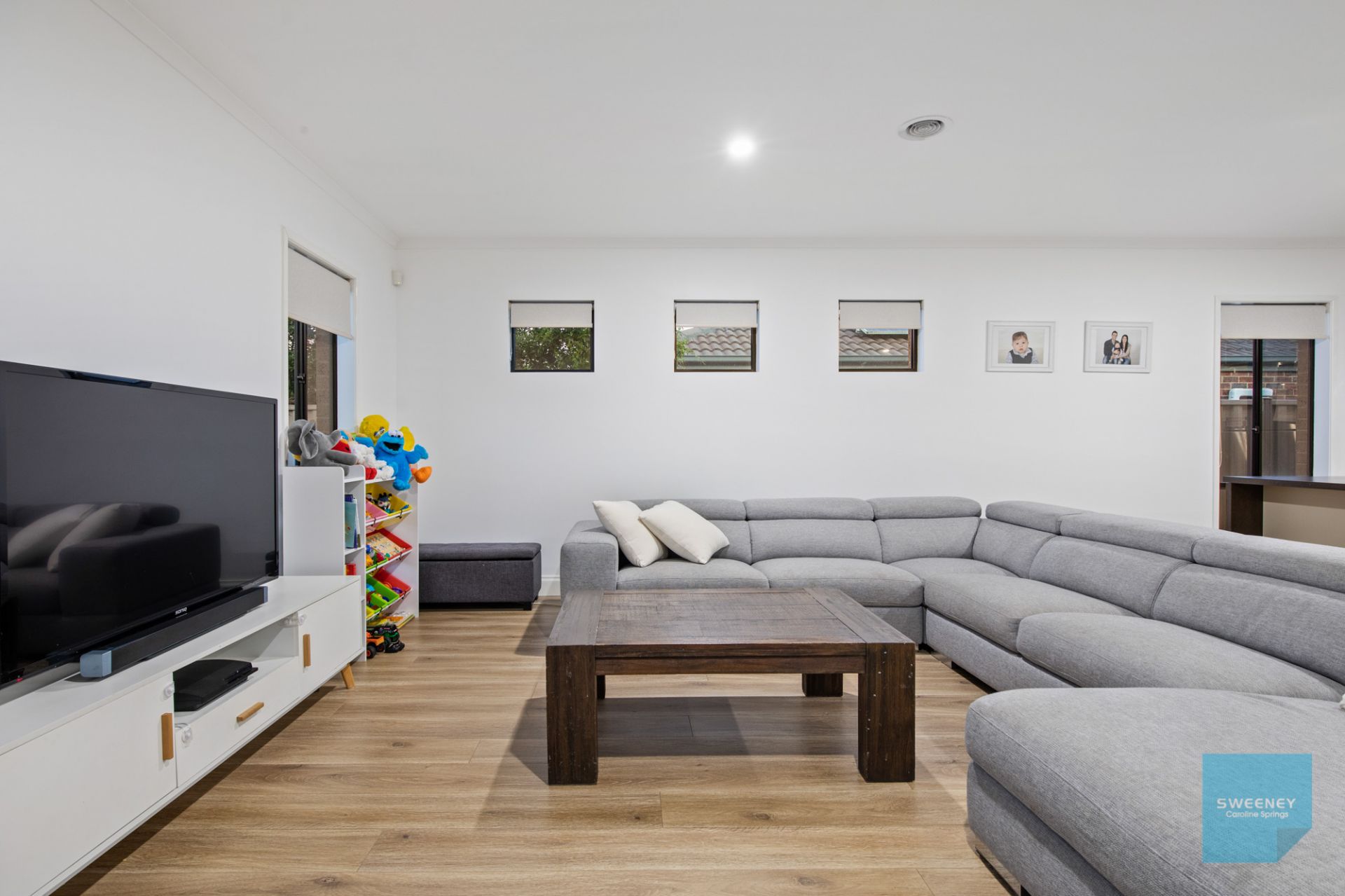 5 Cobaw Circuit, Caroline Springs - Thumbnail 7