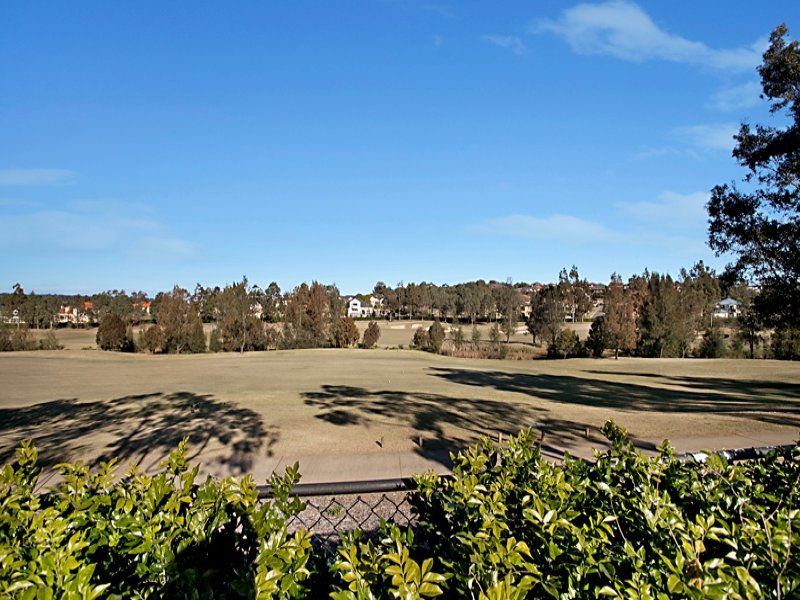 Real Estate For Sale 15 Hebrides Avenue Macquarie Links , NSW