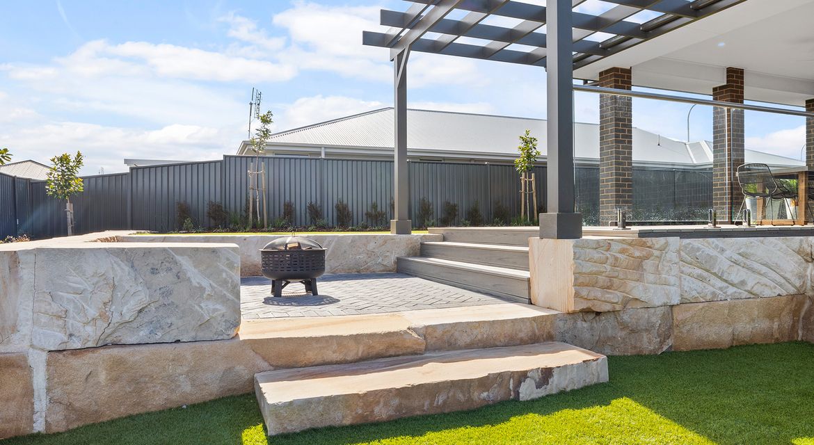 Dubbo 35 Azure Avenue