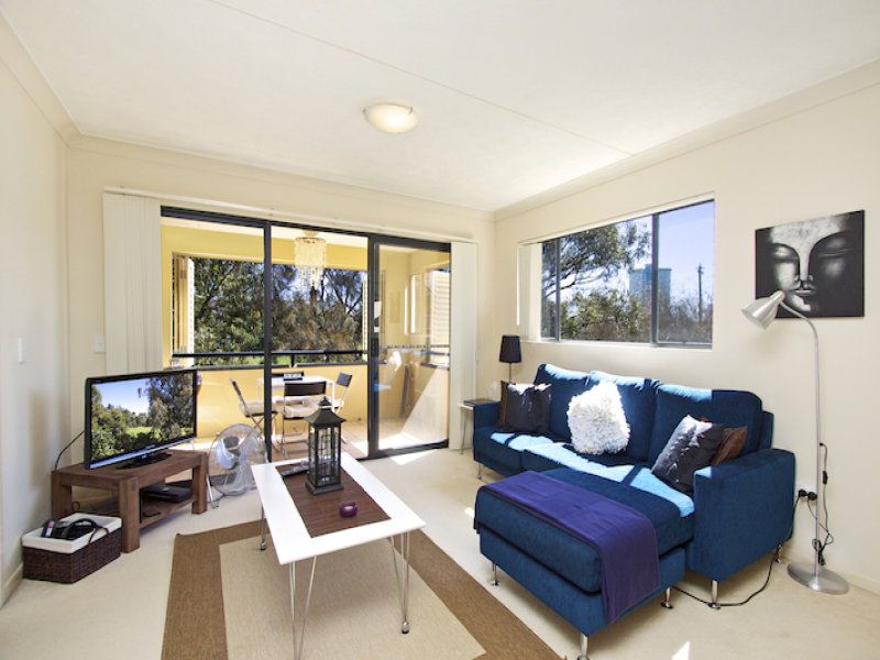 4 33 Dixon Street COOLANGATTA QLD, Coolangatta - Thumbnail 4