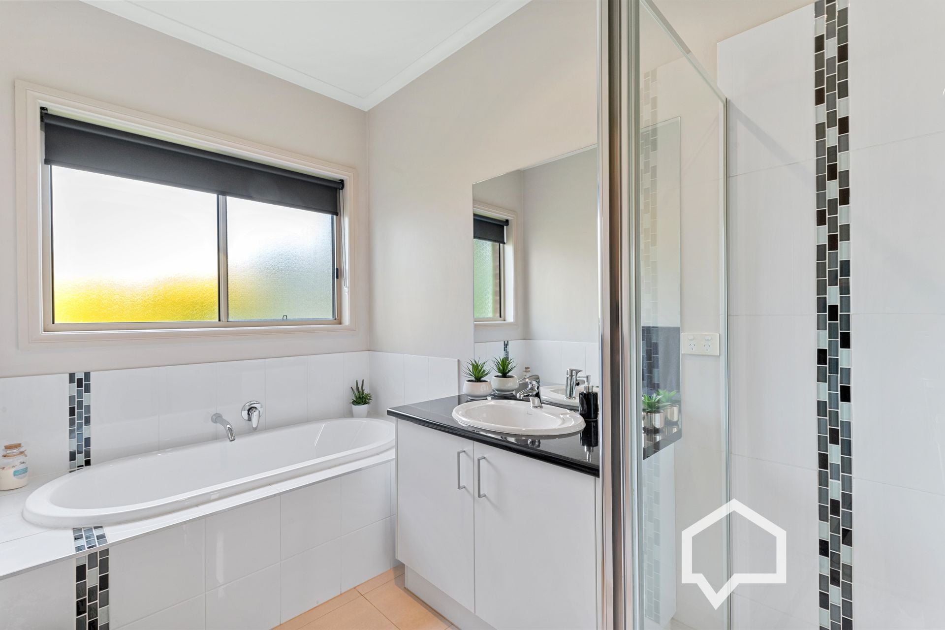 2 Jennifer Close Epsom VIC, Epsom - Thumbnail 8