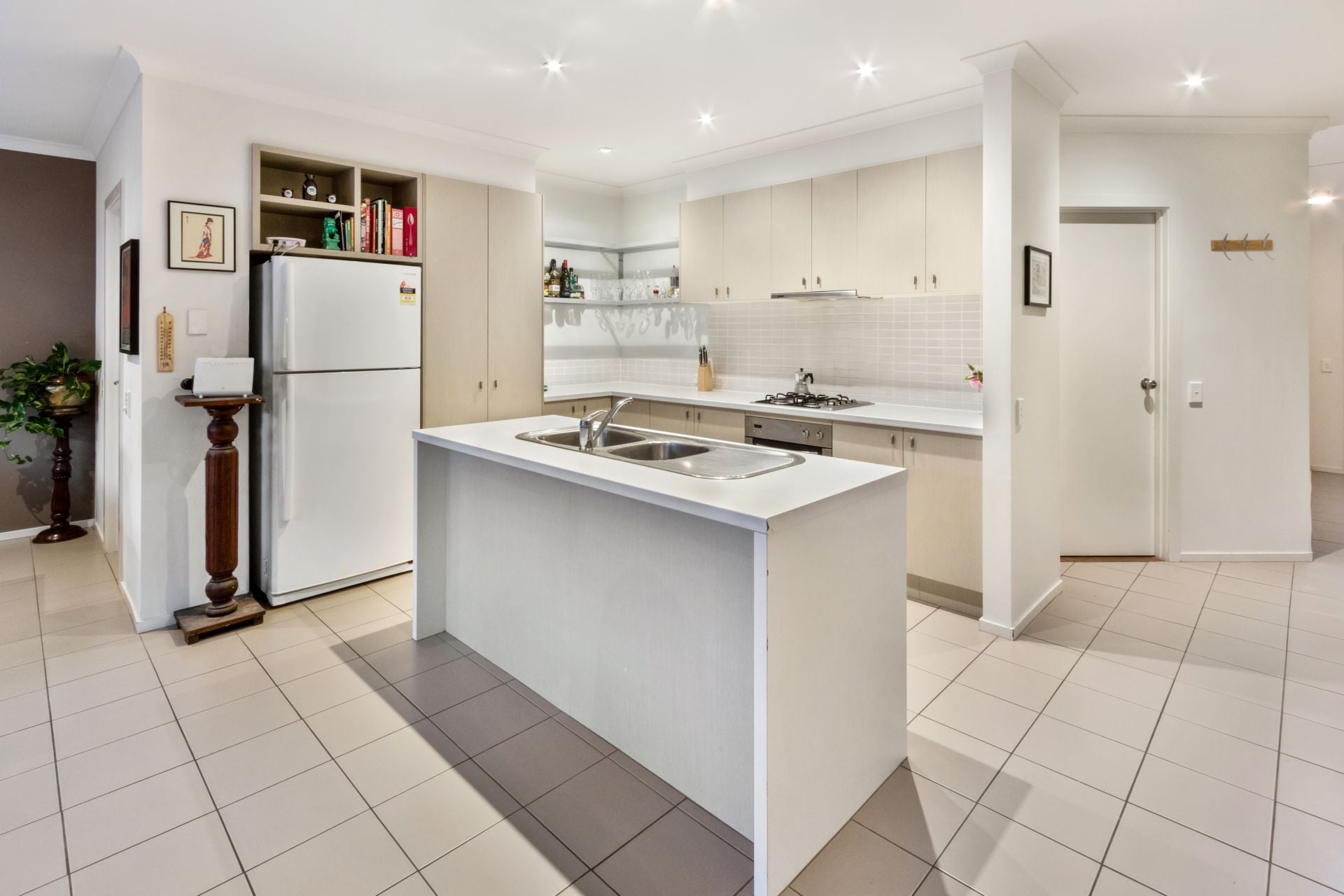 Fresh And Inviting With A Stunning Alfresco