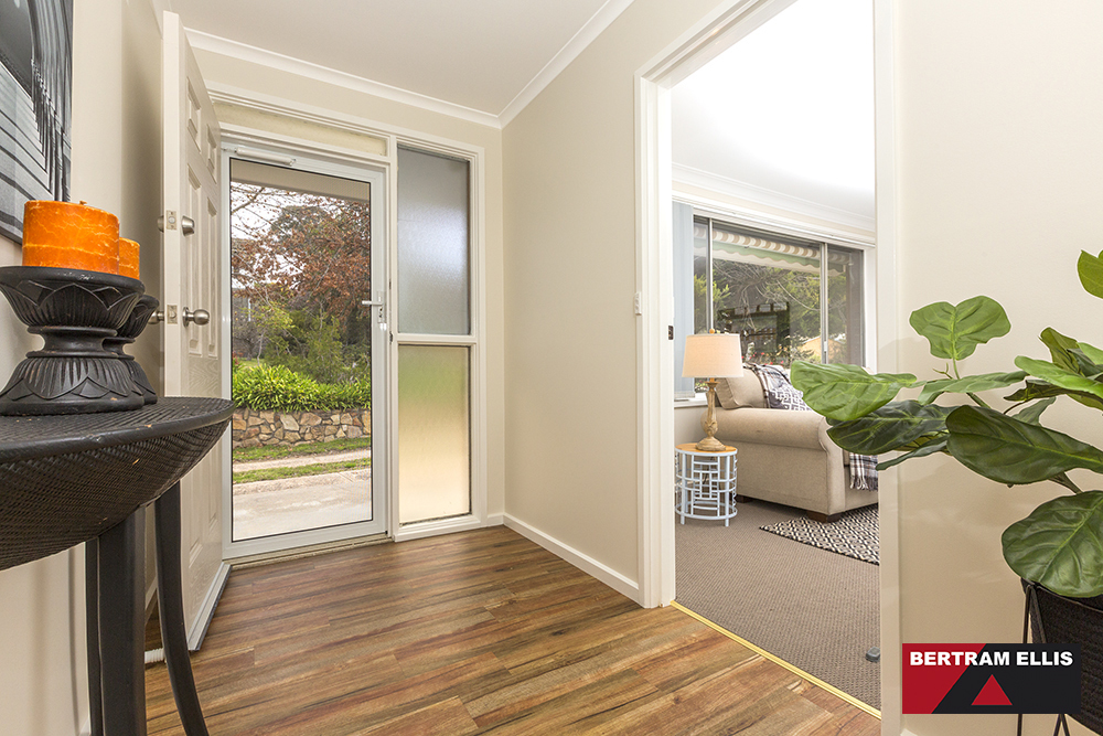 18 Eleanora Street, Fisher - Thumbnail 2
