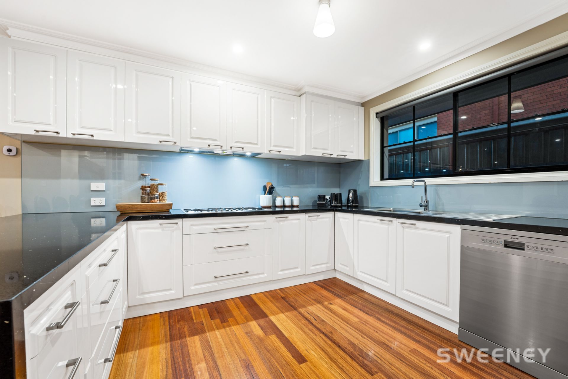 7 Markham Way, Altona Meadows - Thumbnail 6