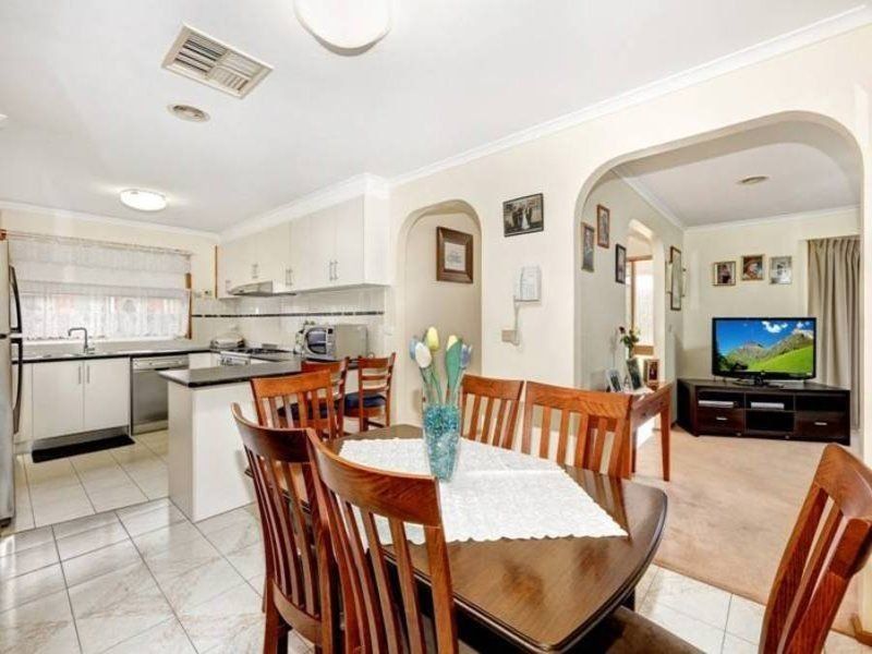 19 Knightsbridge Avenue, Altona Meadows - Thumbnail 6