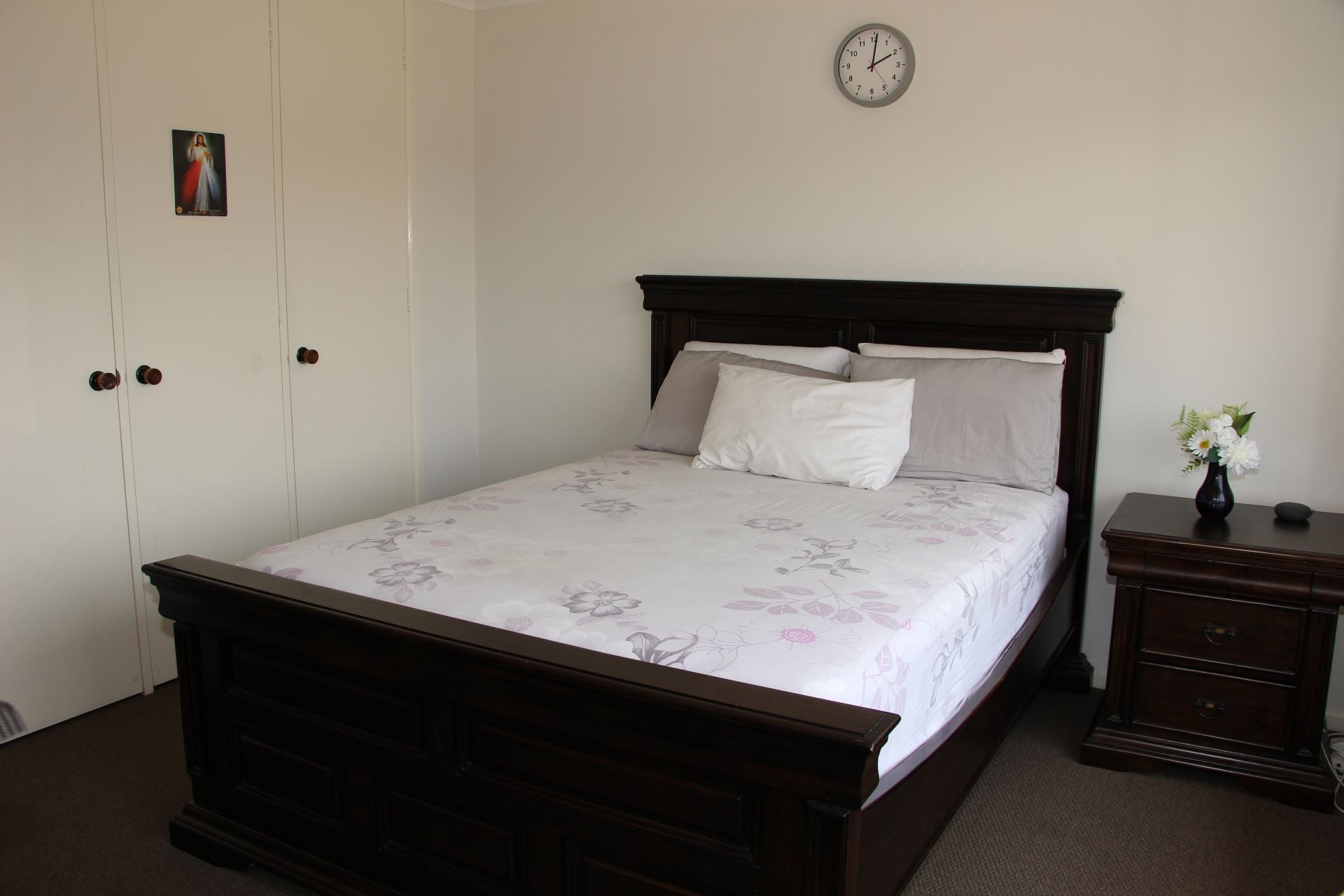 DESIRABLE HOME & DESIRABLE LOCATION