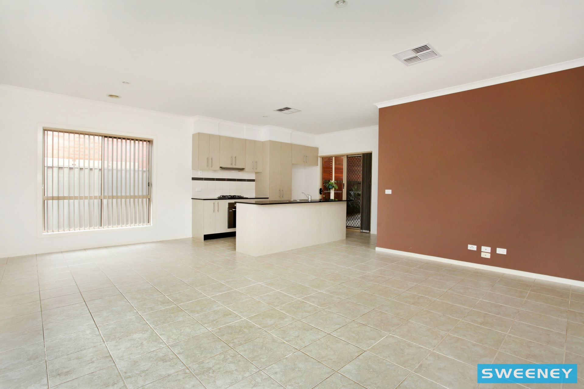9 Viewbank Walk, Caroline Springs - Thumbnail 4