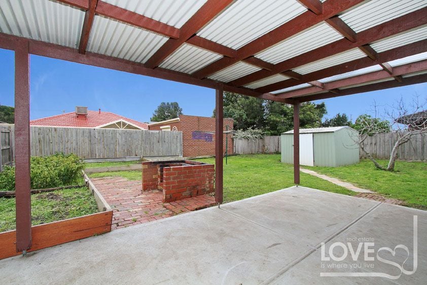 SPACIOUS 3 BEDROOM HOME