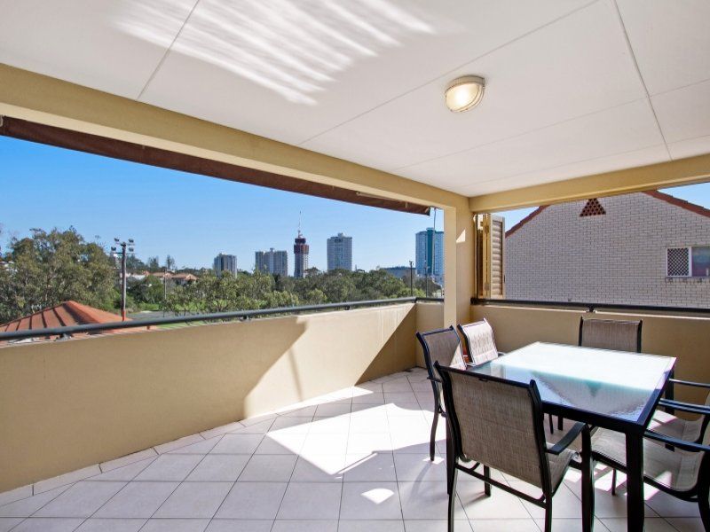 11/33-37 Dixon Street 'Park Side View' COOLANGATTA QLD, Coolangatta - Thumbnail 3