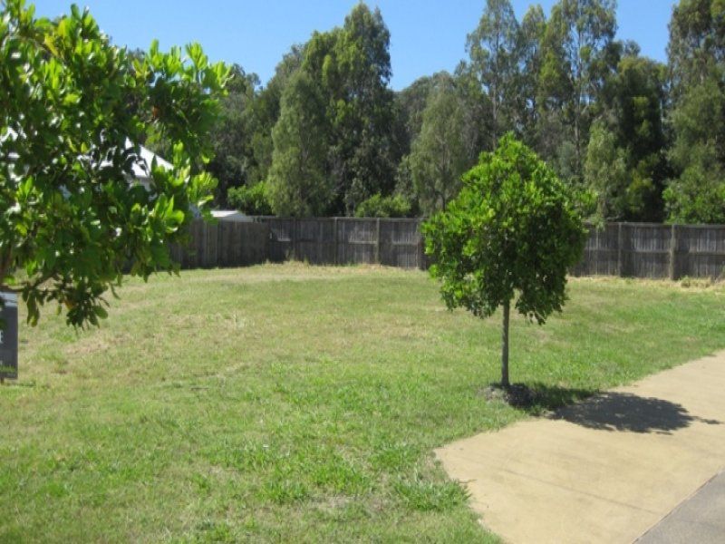2 Crete Court KAWANA ISLAND QLD, Kawana Island - Thumbnail 2