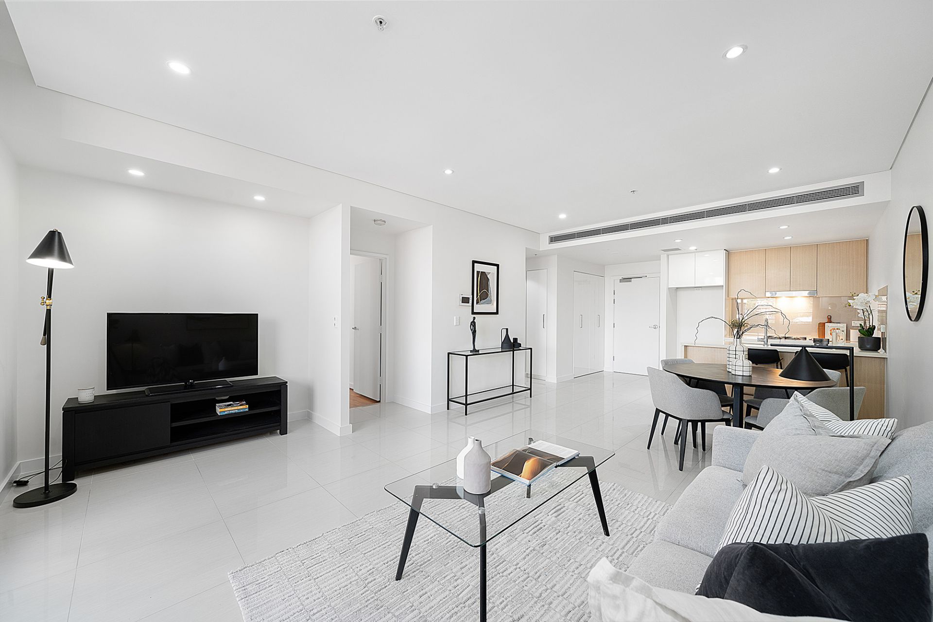 228/4 Nipper Street, Homebush, Homebush - Thumbnail 3