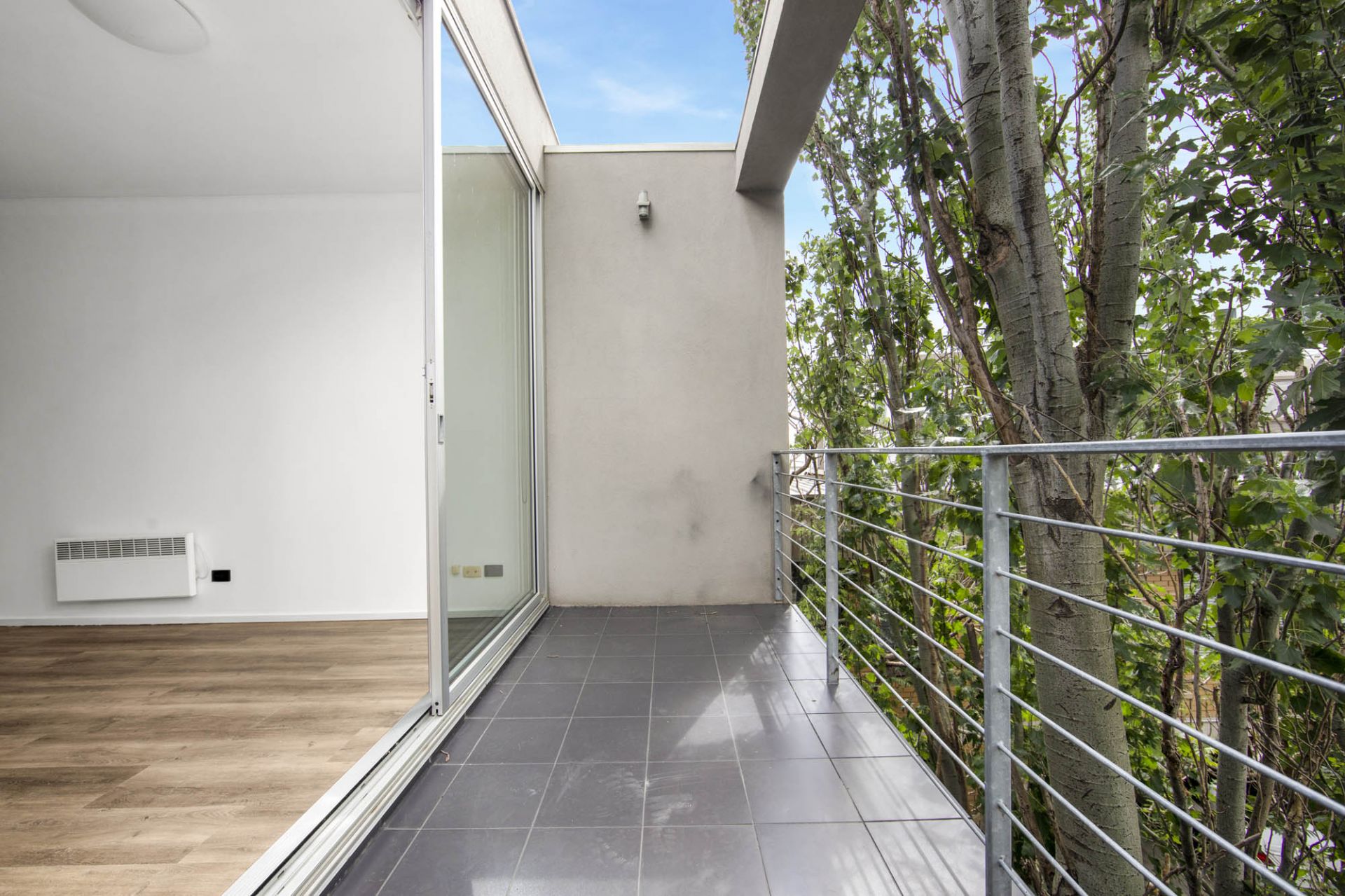 15/186 Barkly Street, St Kilda - Thumbnail 2