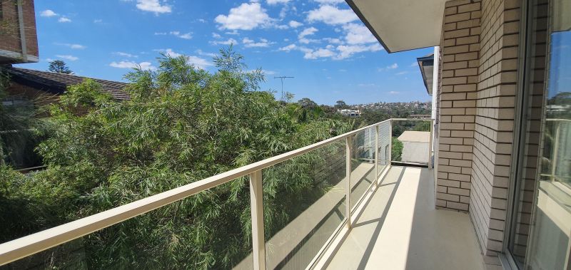 Spacious Two Bedroom Apartment With Bright Outlook