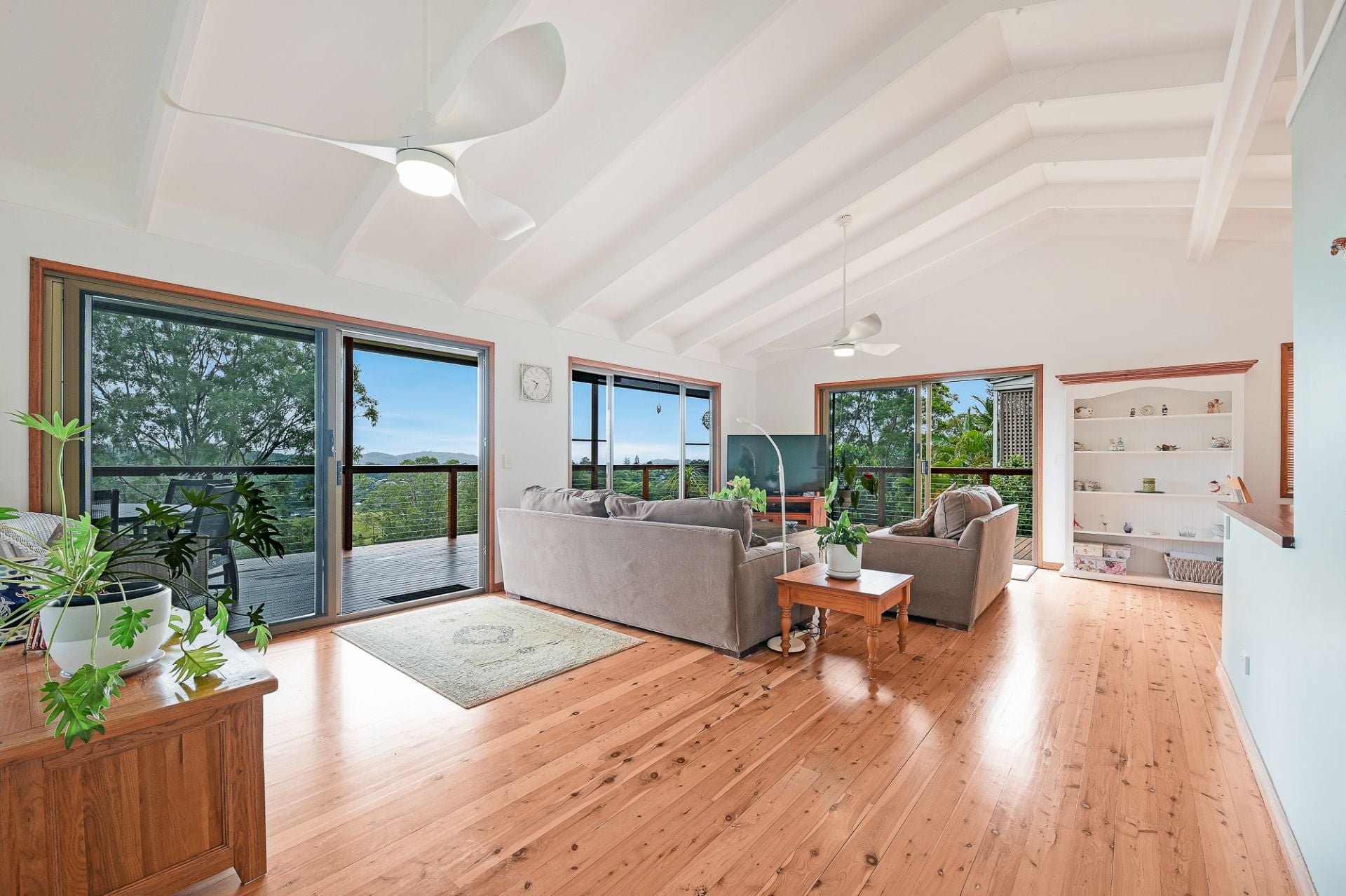 8 St James Court Nambour QLD, Nambour - Thumbnail 2