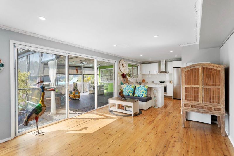 Real Estate For Sale 19 Kerry Crescent Berkeley Vale , NSW