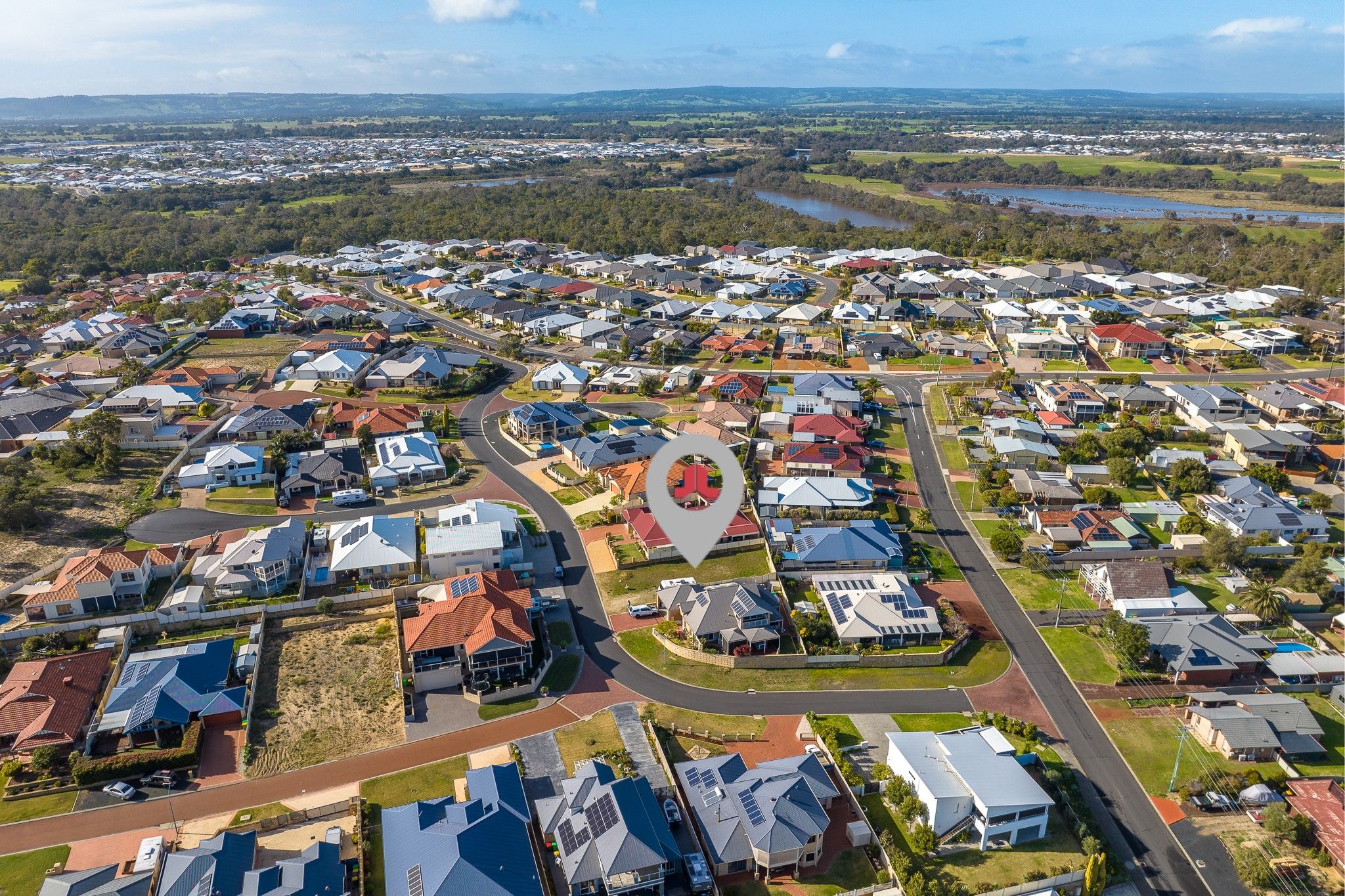 Real Estate For Sale 4B Britannia Heights Australind , WA