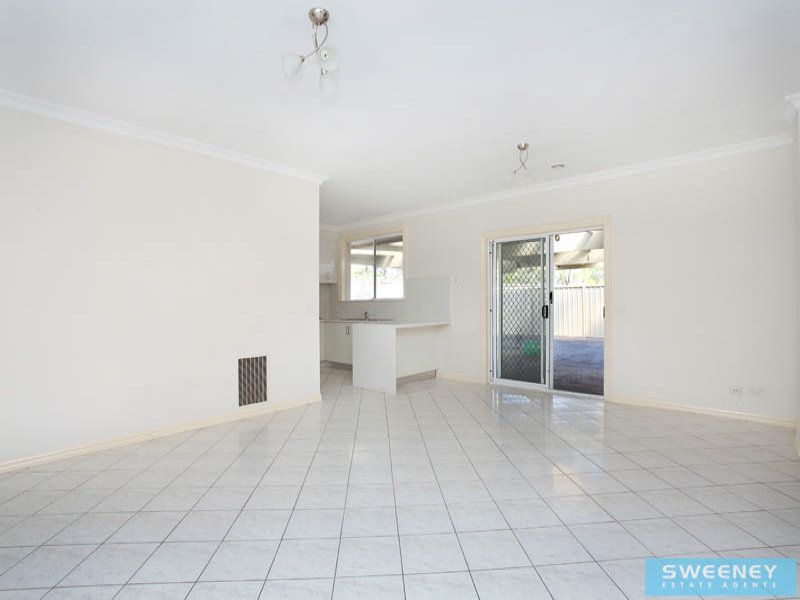 1 Ashby Lane, Caroline Springs - Thumbnail 4