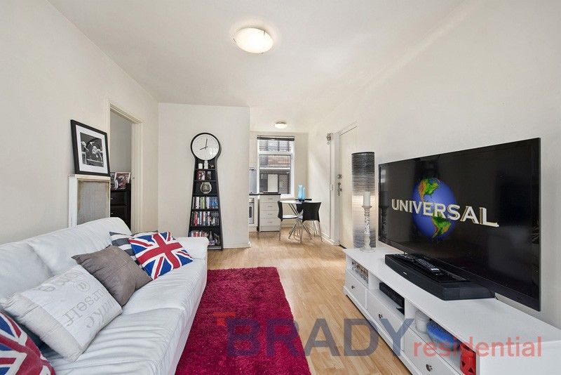 27/25 Robe Street ST KILDA VIC, St Kilda - Thumbnail 2