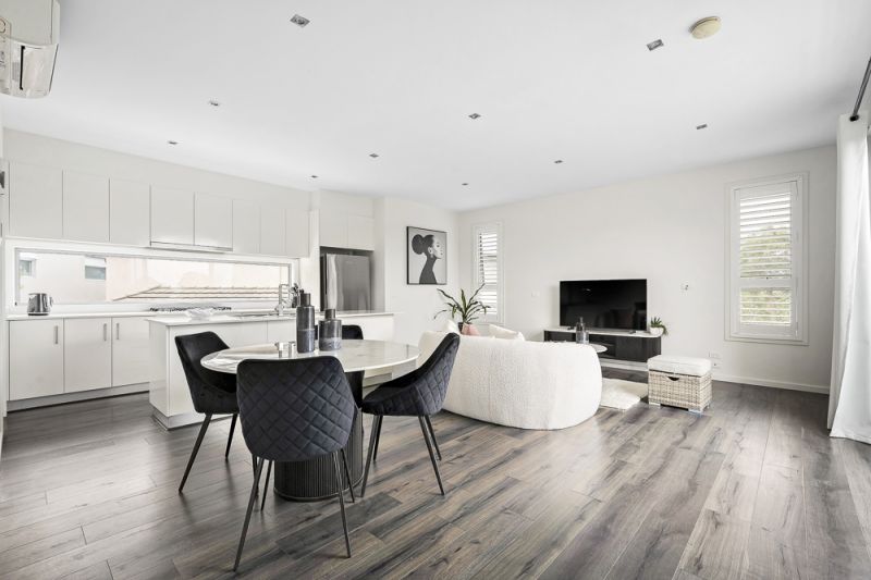 12/13 Greville Street, Caroline Springs - Thumbnail 6