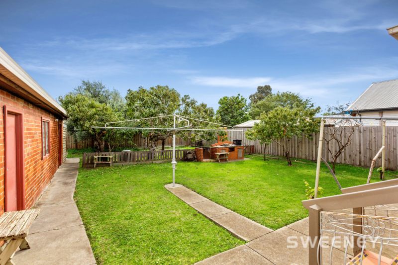 13 Begonia Avenue, Altona North - Thumbnail 5