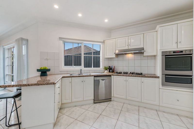 2/8 Newlyn Street, Caulfield - Thumbnail 7