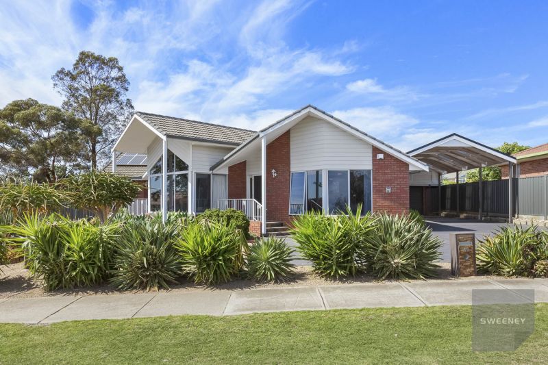 49 Clifton Drive, Bacchus Marsh - Thumbnail 2
