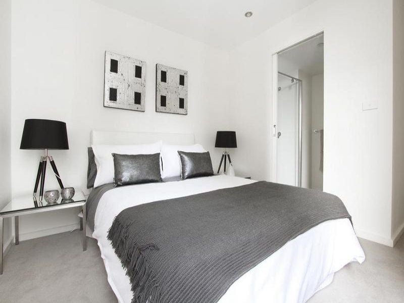 2206/8 Exploration Lane MELBOURNE VIC, Melbourne - Thumbnail 3