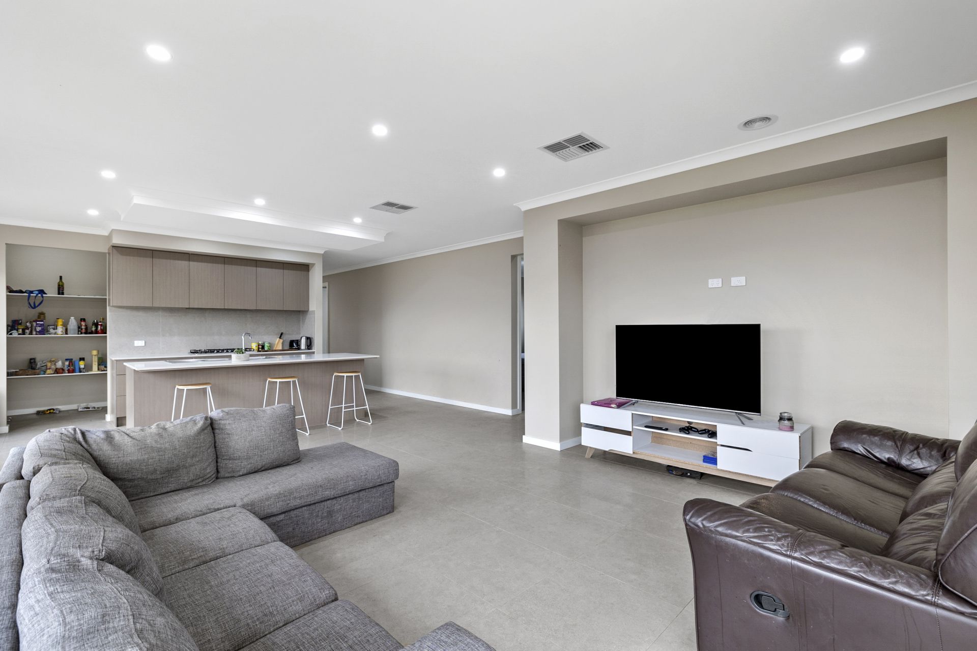 8 Mary Drive Alfredton VIC, Alfredton - Thumbnail 6