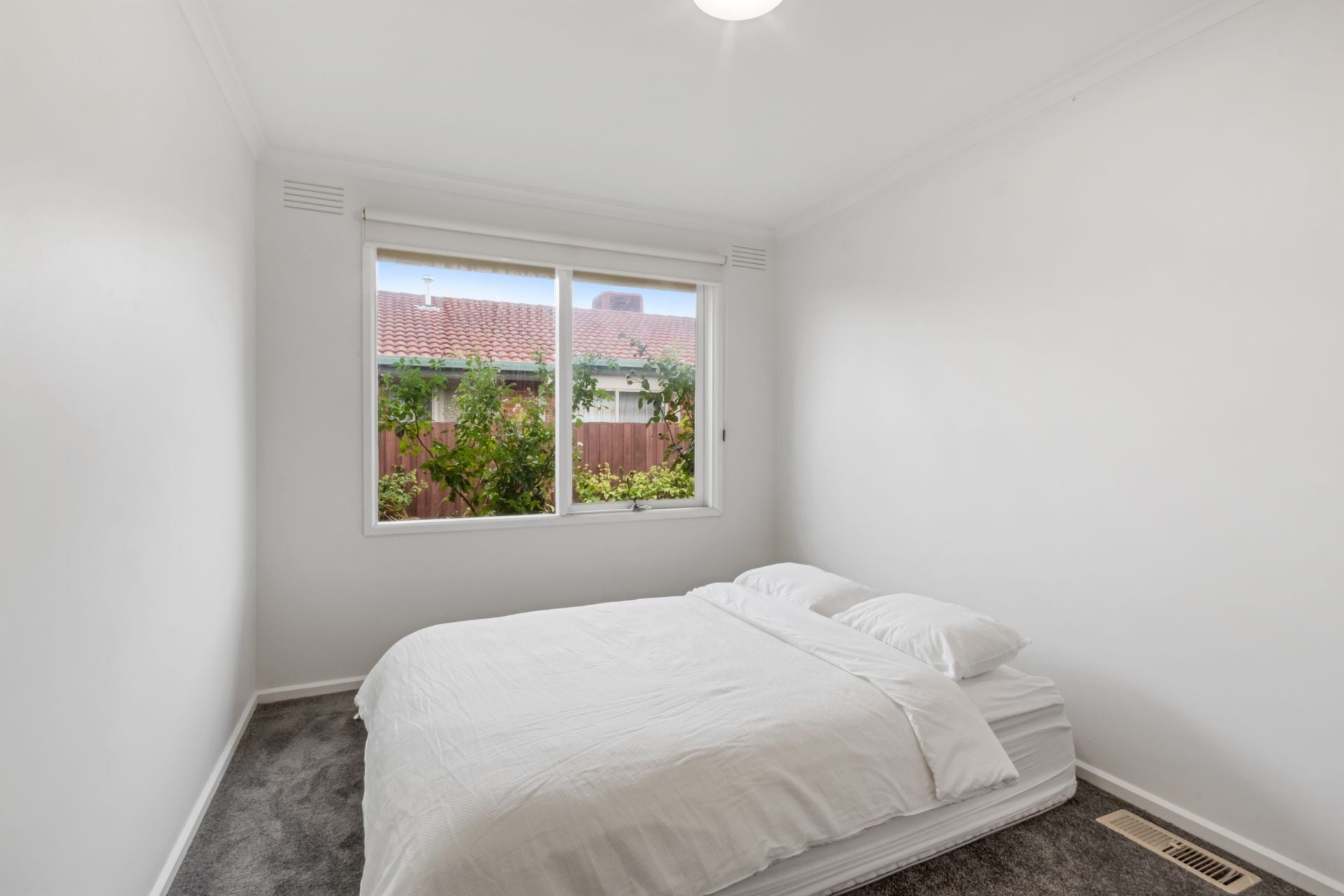 Spacious House plus Studio!