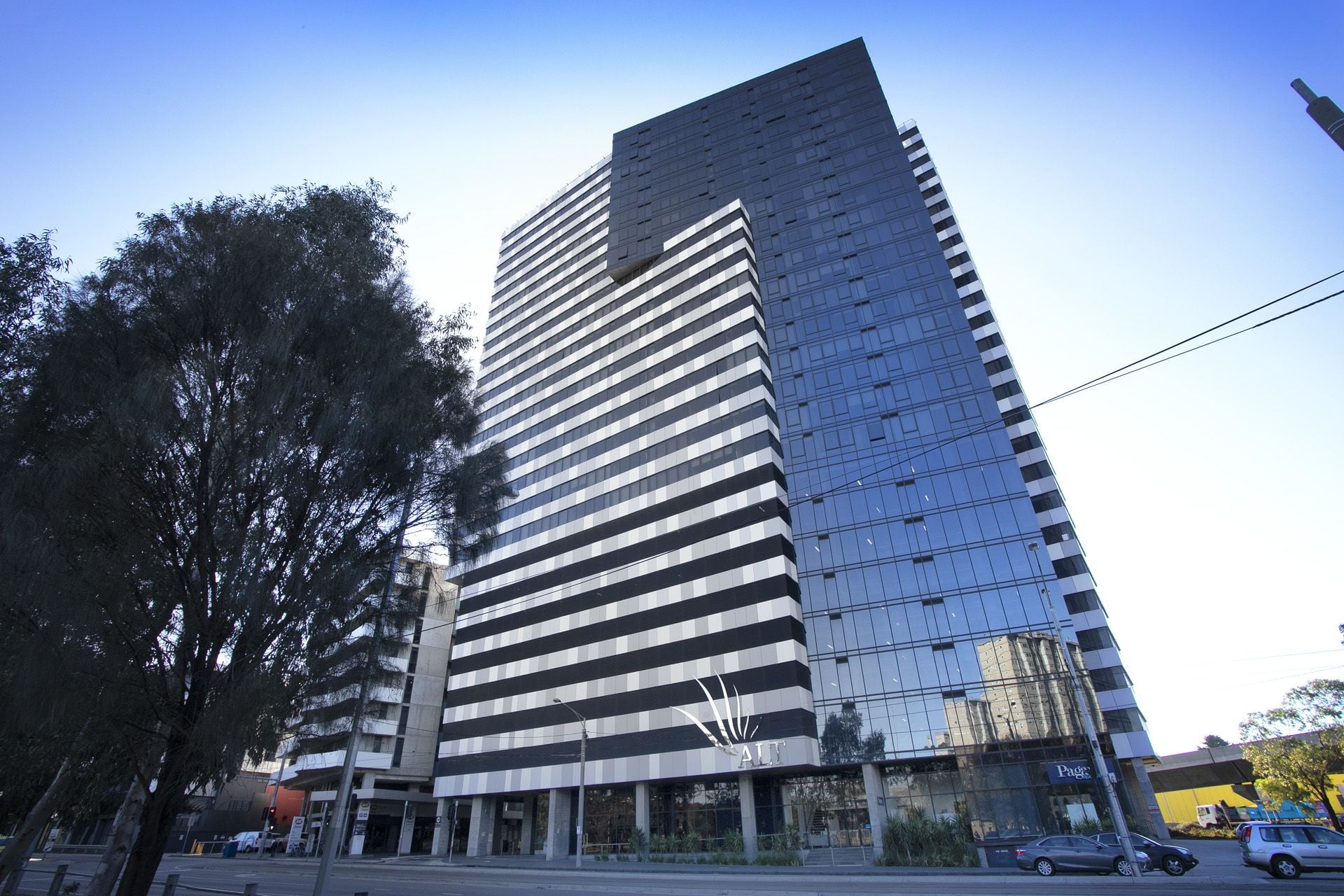 2404/18 Mount Alexander Road, Travancore - Thumbnail 2
