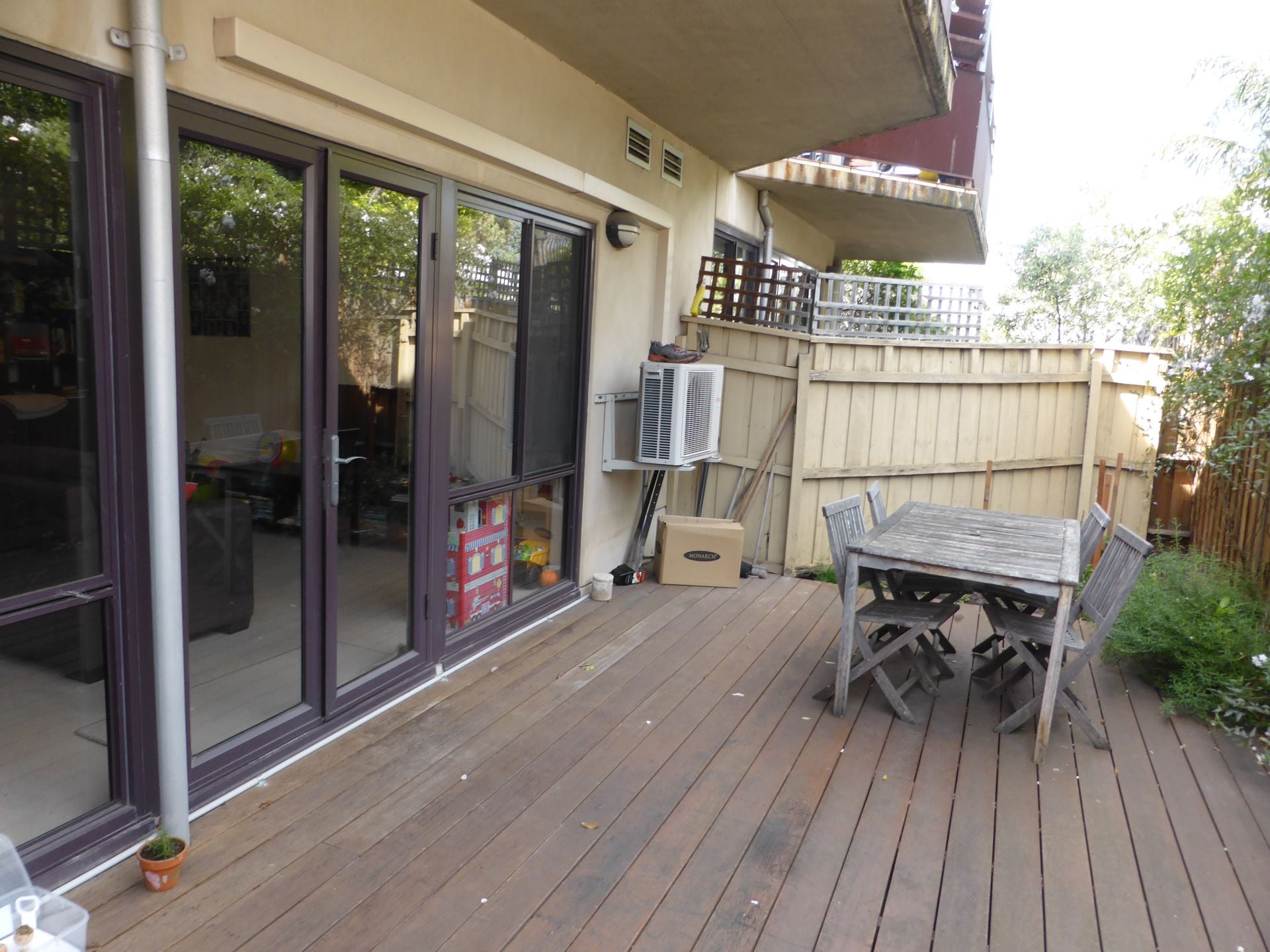 Generous two bedroom apartment!