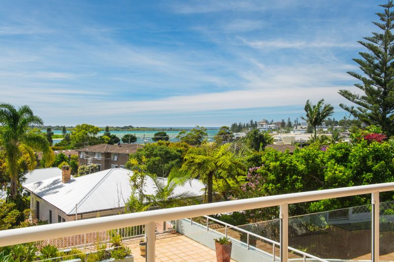 205/16-18 Hilltop Crescent Port Macquarie NSW, Port Macquarie - Thumbnail 2