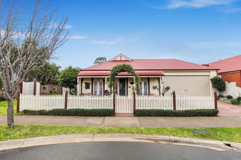 5 Landers Court, Caroline Springs - Thumbnail 2