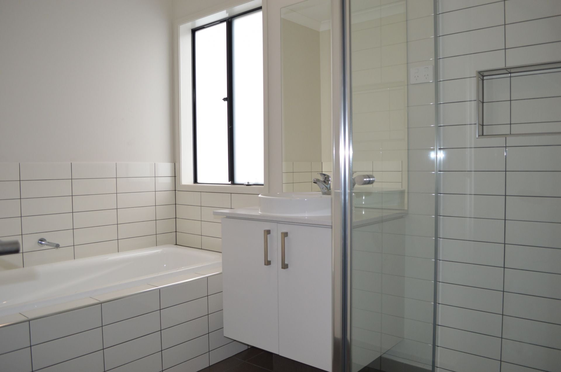 CENTRAL LOCATION IN KINBROOK ESTATE   *Directions: Turn Right from English Street, Donnybrook*