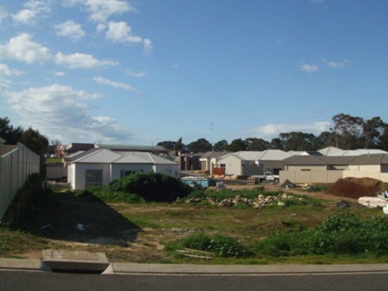 35 Patricia Court MOUNT GAMBIER SA, Mount Gambier - Thumbnail 2